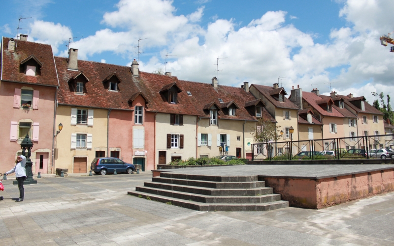 Découvrez la résidence Villa Navarre à Lons dans les Pyrénées